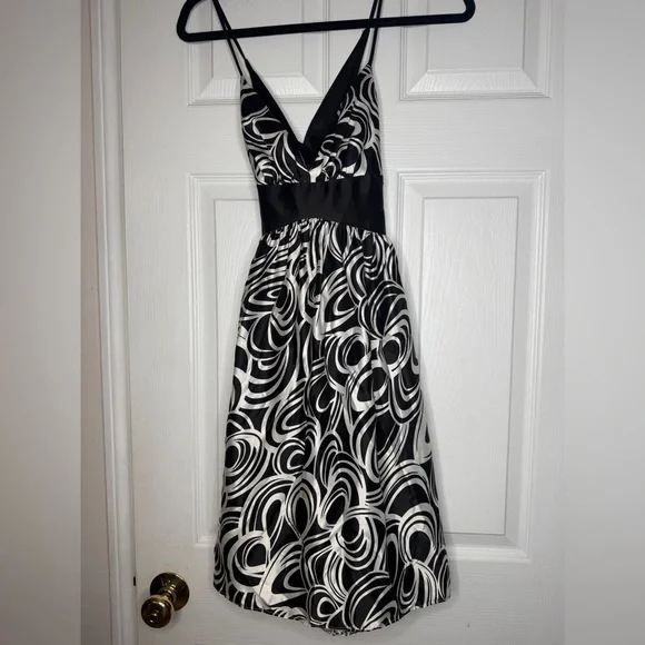 jessica mcclintock black and white dress Vintage Jessica Mcclintock black & white dress